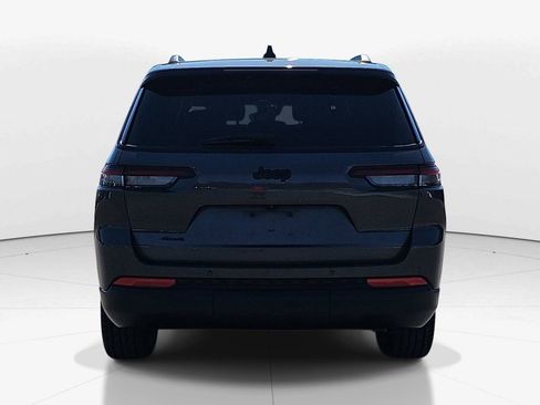 Used 2023 Jeep Grand Cherokee L Laredo AWD/4WD image 7