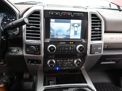 Used 2017 Ford F350 Platinum w/ FX4 Off-Road Package AWD/4WD image 15