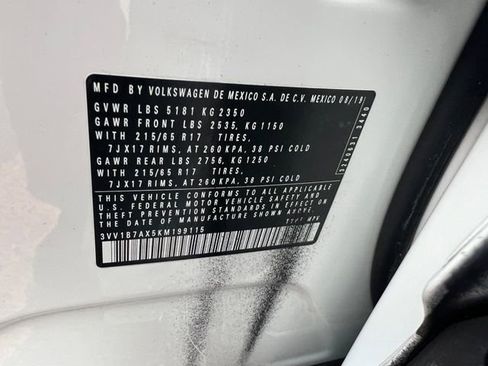 Used 2019 Volkswagen Tiguan S image 37