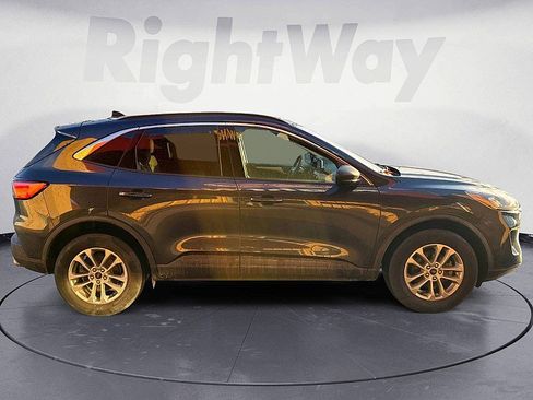 Used 2022 Ford Escape SE w/ Convenience Package image 6