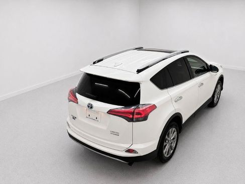 Used 2017 Toyota RAV4 Limited AWD/4WD image 35