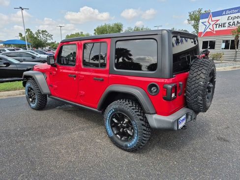 Used 2021 Jeep Wrangler Unlimited Sport AWD/4WD image 3