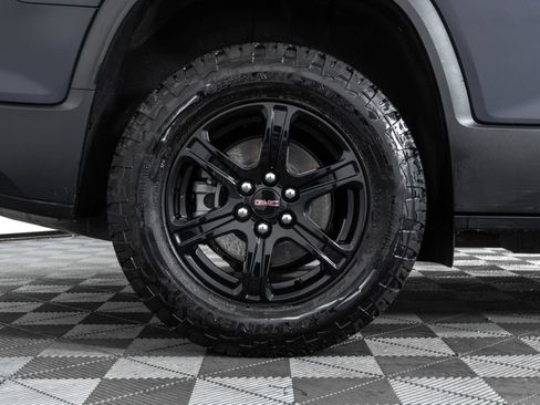Used 2022 GMC Acadia AT4 w/ Technology Package AWD/4WD image 48