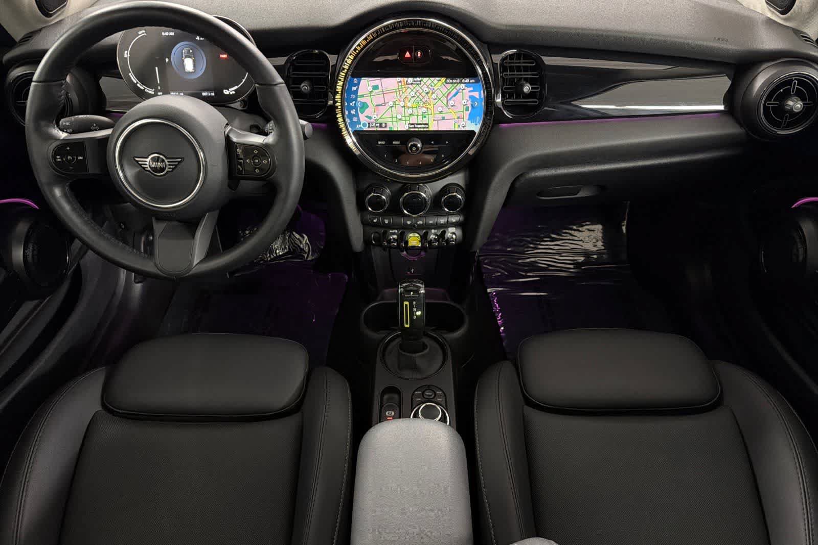 Used 2024 MINI Cooper SE FWD image 3