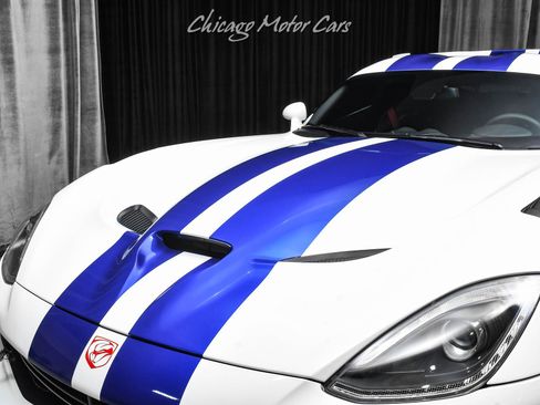 Used 2013 SRT Viper GTS w/ GTS Laguna Interior Pkg image 26