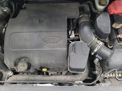 Used 2015 Ford Explorer XLT w/ Equipment Group 202B FWD image 30