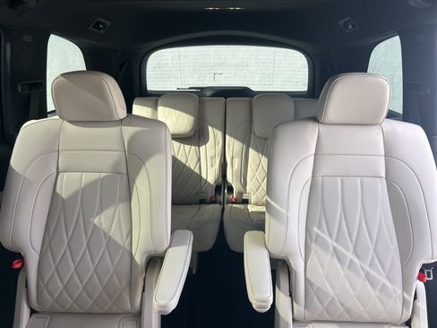 Used 2023 Mercedes-Benz GLS 63 AMG 4MATIC image 11