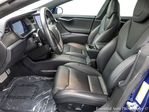 Used 2019 Tesla Model S Performance image 11