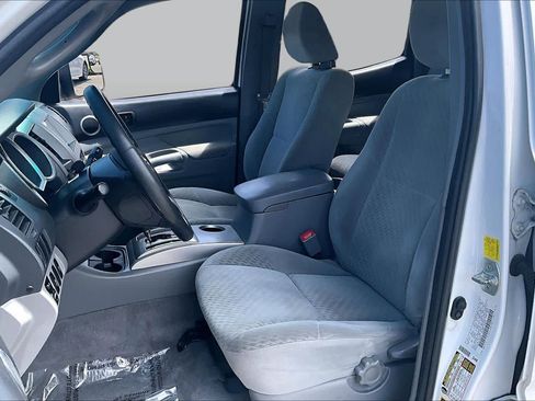 Used 2010 Toyota Tacoma PreRunner RWD image 7