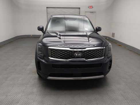Used 2020 Kia Telluride LX AWD/4WD image 14