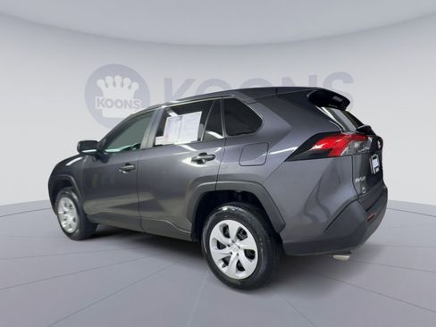 Used 2024 Toyota RAV4 LE AWD/4WD image 8
