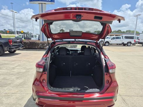 Used 2023 Nissan Kicks SV FWD image 16