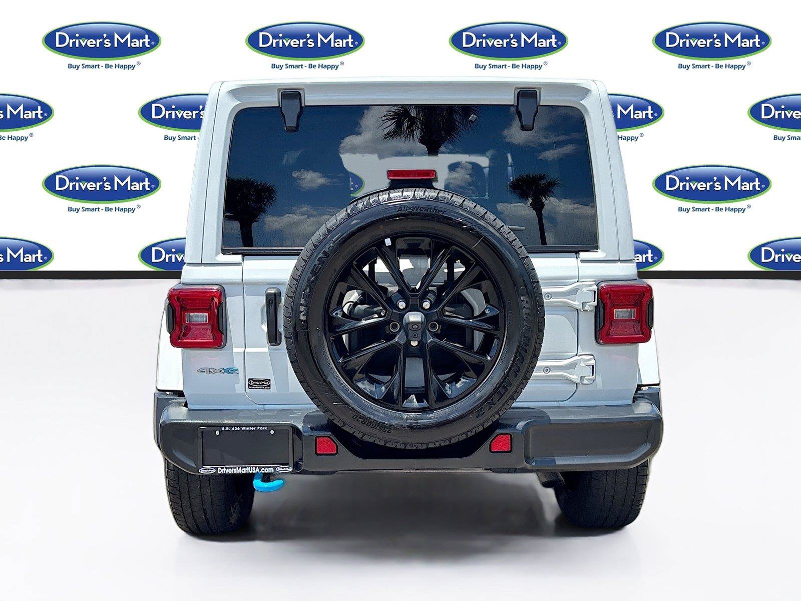 Used 2024 Jeep Wrangler Unlimited Sahara AWD/4WD image 6