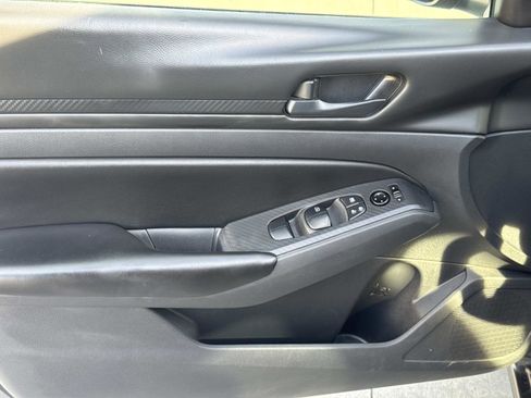 Used 2023 Nissan Altima 2.5 S image 13