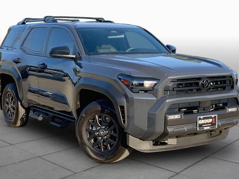 Used 2025 Toyota 4Runner SR5 RWD image 3