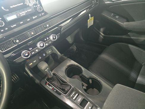 Used 2025 Honda Civic Sport image 22