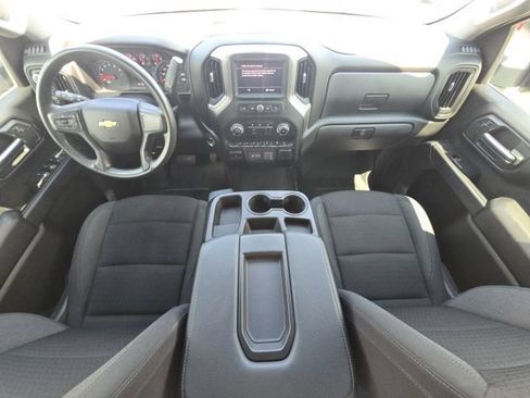 Used 2024 Chevrolet Silverado 2500 Custom w/ Custom Value Package AWD/4WD image 32