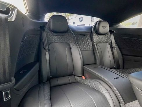 Used 2020 Bentley Continental GT V8 image 91