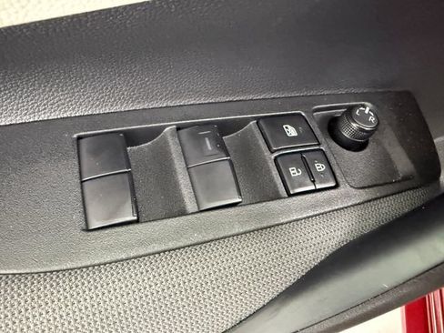 Used 2026 Toyota Corolla LE FWD image 28