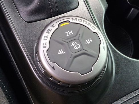 Used 2023 Ford Bronco Outer Banks image 25