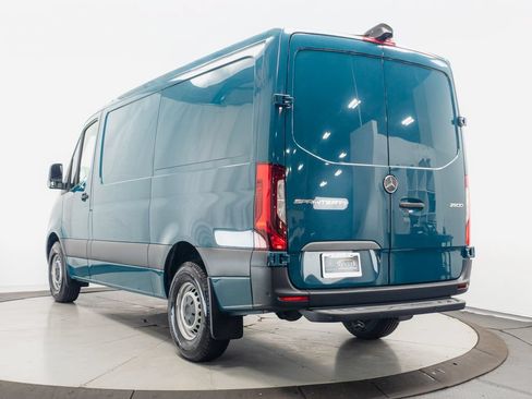 Used 2024 Mercedes-Benz Sprinter 2500 image 20