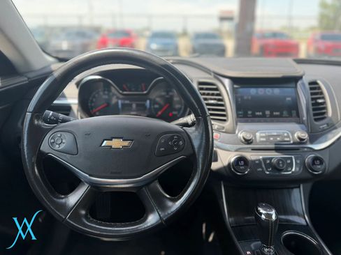 Used 2019 Chevrolet Impala Premier FWD image 22