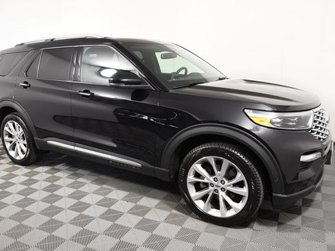 Used 2021 Ford Explorer Platinum w/ Equipment Group 601A AWD/4WD image 8