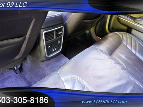 Used 2017 Dodge Charger SRT RWD image 15