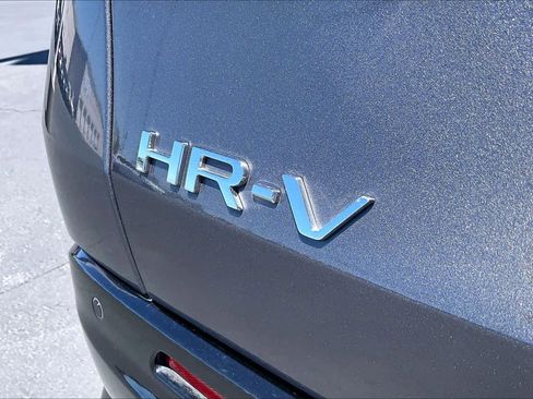 Used 2025 Honda HR-V EX-L image 9