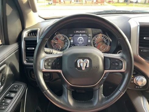 Used 2022 RAM 1500 Laramie AWD/4WD image 16