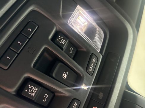 Used 2021 GMC Sierra 2500 AT4 w/ AT4 Premium Plus Package image 26