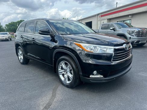 Used 2016 Toyota Highlander Limited AWD/4WD image 3