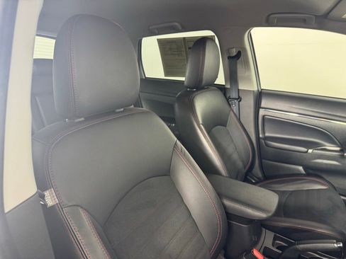 Used 2024 Mitsubishi Outlander Sport AWD image 42