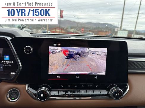 Used 2025 GMC Canyon AT4 image 27