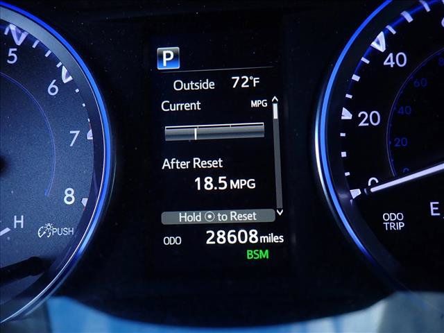 Used 2019 Toyota Highlander XLE AWD/4WD image 16