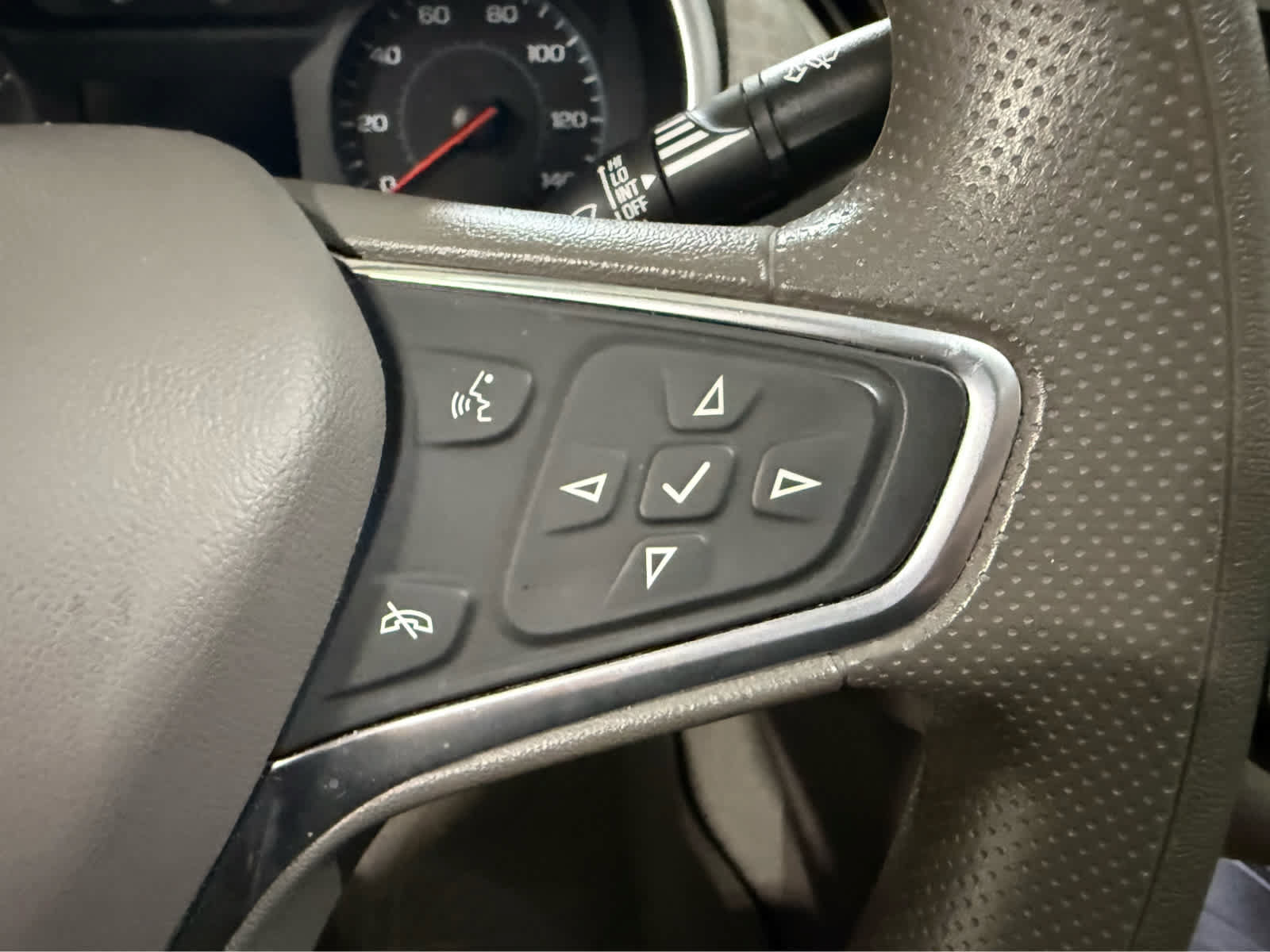 Used 2022 Chevrolet Malibu LS FWD image 18