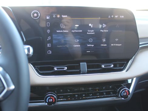 New 2026 Chevrolet Equinox ACTIV w/ Convenience Package III FWD image 12
