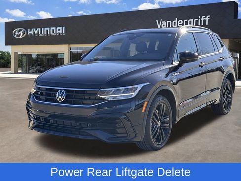 Used 2022 Volkswagen Tiguan SE R-Line image 2