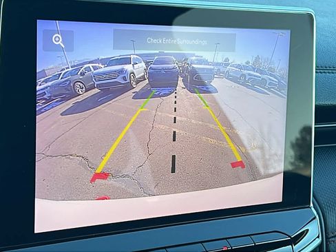 Used 2023 Jeep Compass Trailhawk image 16