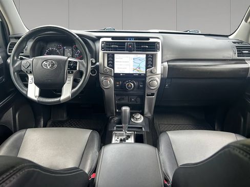 Used 2022 Toyota 4Runner SR5 Premium w/ Moonroof Package AWD/4WD image 12
