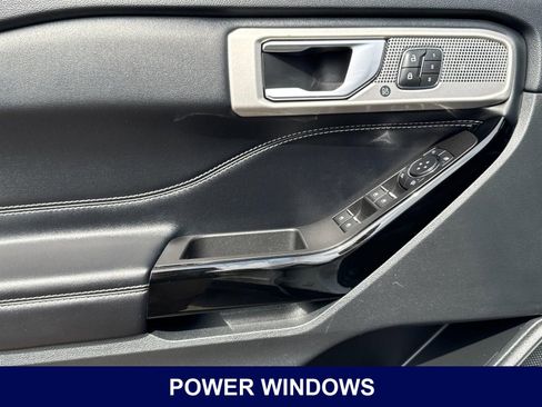 Used 2022 Ford Explorer ST w/ Equipment Group 401A RWD image 12