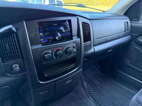 Used 2005 Dodge Ram 2500 Truck SLT image 32