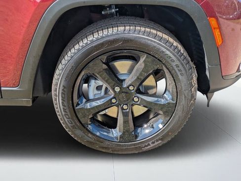 New 2025 Jeep Grand Cherokee L Limited w/ Black Appearance Package image 9