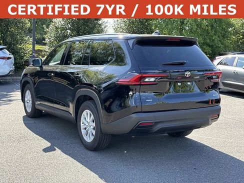 Used 2025 Toyota Grand Highlander AWD image 4