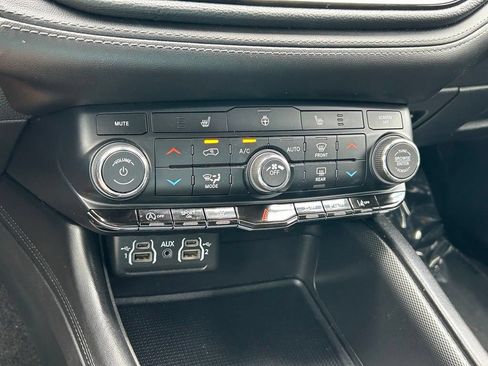 Used 2022 Dodge Durango GT RWD image 34