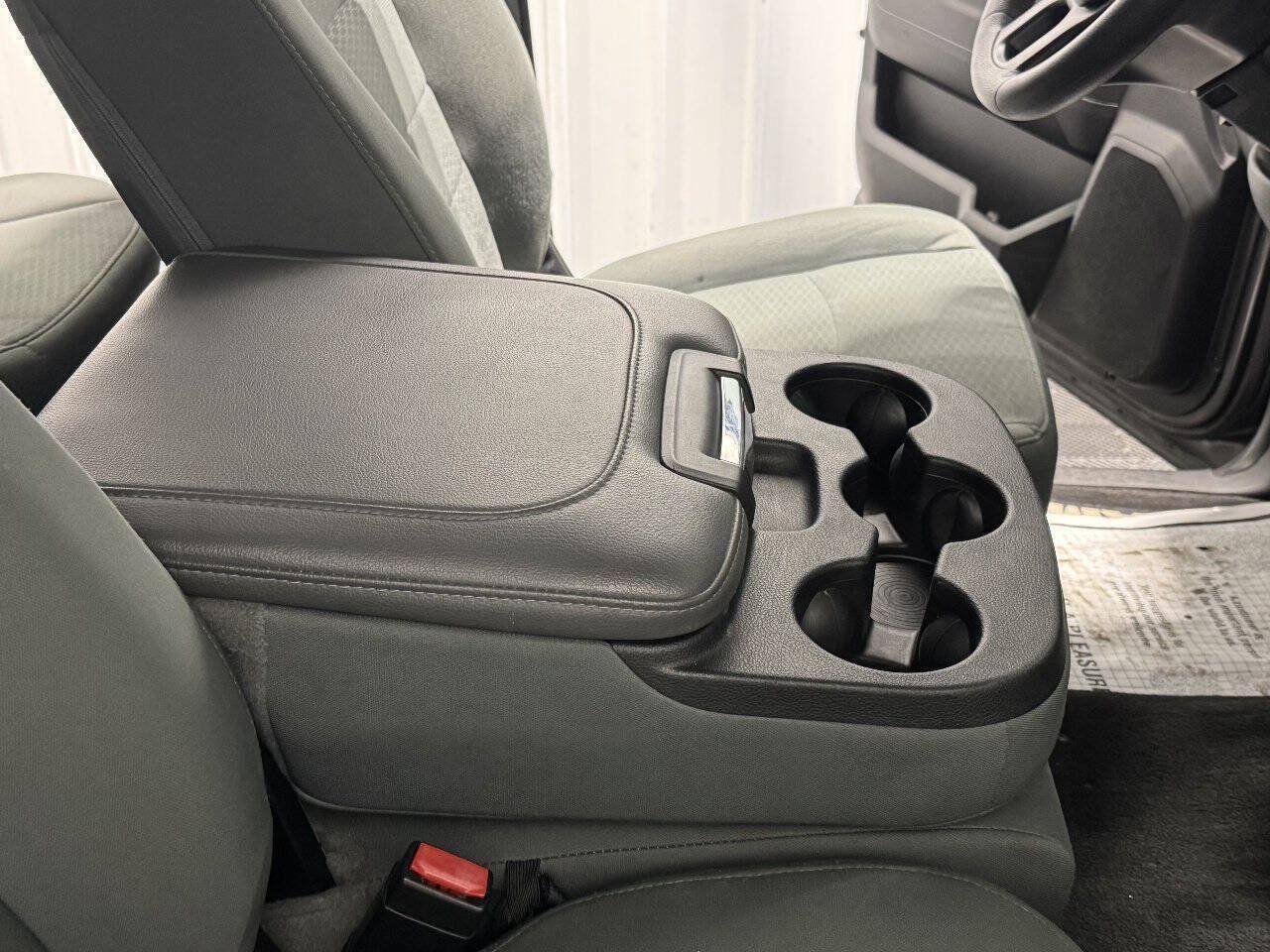 Used 2017 RAM 1500 Express AWD/4WD image 15