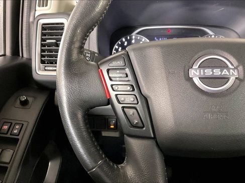 Used 2022 Nissan Frontier SV RWD image 18