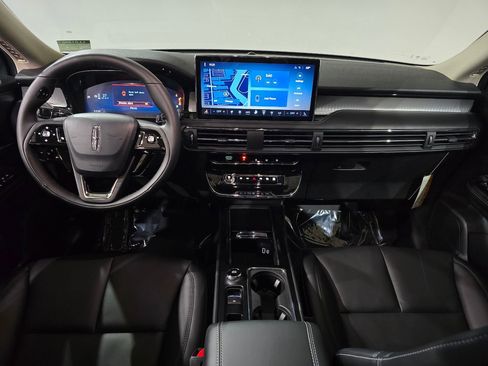 New 2026 Lincoln Corsair Premiere image 32