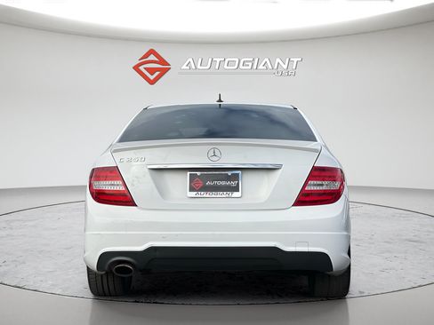 Used 2014 Mercedes-Benz C 250 Sedan image 6
