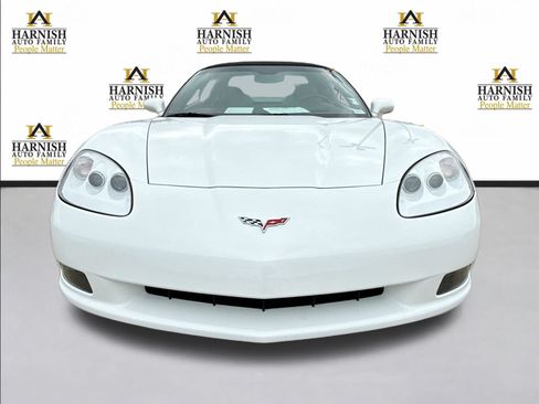 Used 2005 Chevrolet Corvette Convertible w/ Preferred Equipment Group RWD image 10